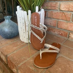 Perfect amount of sparkle for the holidays!